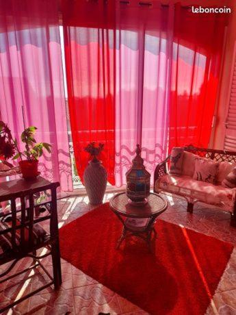 40 Allee Le Chene Фуриани Экстерьер фото